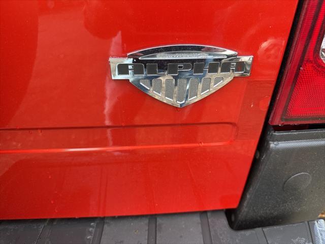 used 2009 Hummer H3 car, priced at $15,924