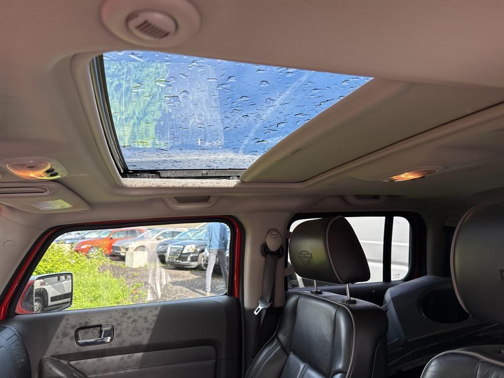 used 2009 Hummer H3 car, priced at $11,997