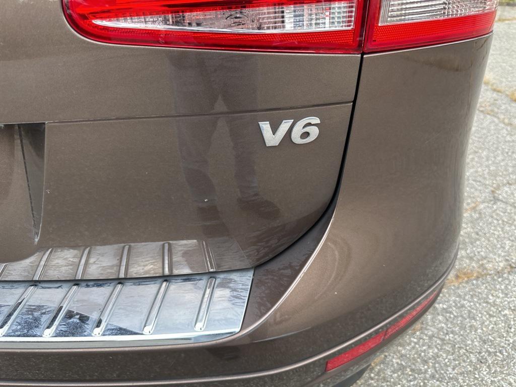 used 2014 Volkswagen Touareg car, priced at $9,998