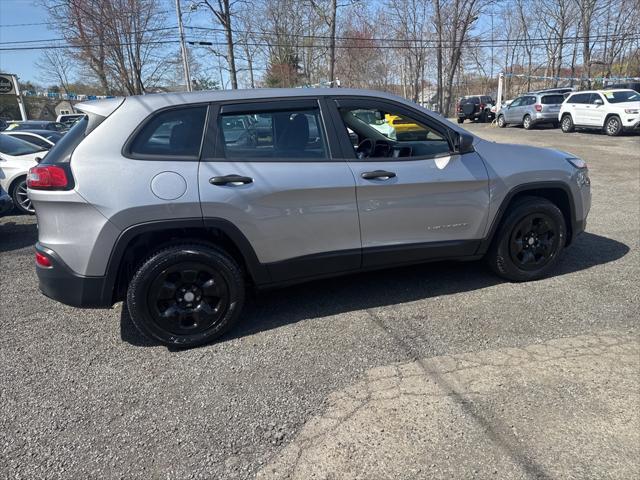 used 2016 Jeep Cherokee car, priced at $9,596
