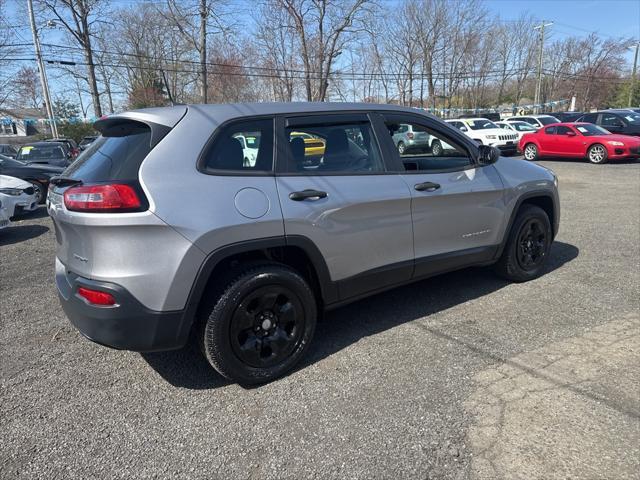used 2016 Jeep Cherokee car, priced at $9,596