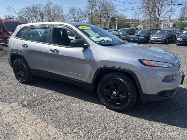 used 2016 Jeep Cherokee car, priced at $9,596