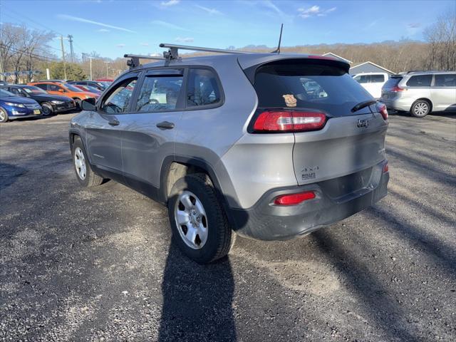 used 2016 Jeep Cherokee car, priced at $10,879