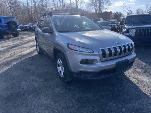 used 2016 Jeep Cherokee car, priced at $10,879