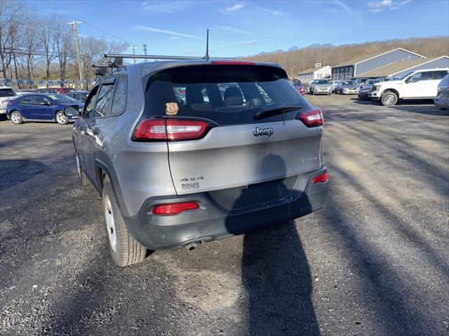 used 2016 Jeep Cherokee car, priced at $10,879