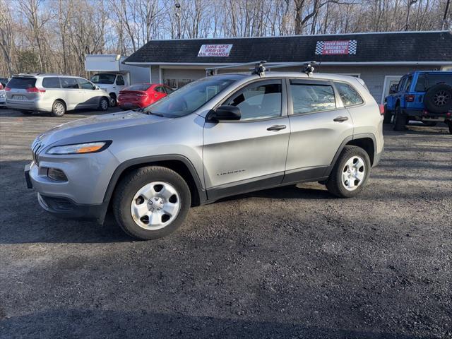 used 2016 Jeep Cherokee car, priced at $10,879