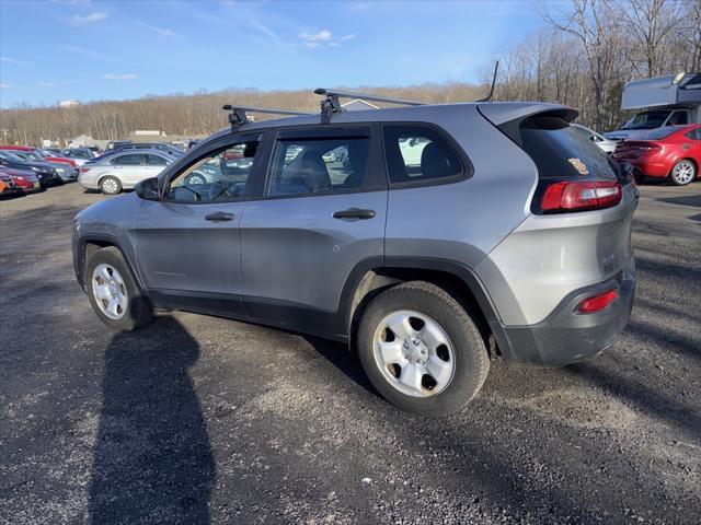 used 2016 Jeep Cherokee car, priced at $10,879