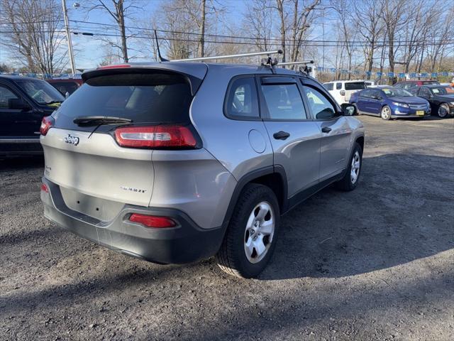 used 2016 Jeep Cherokee car, priced at $10,879