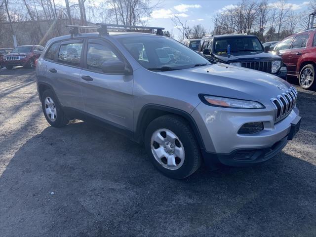 used 2016 Jeep Cherokee car, priced at $10,879