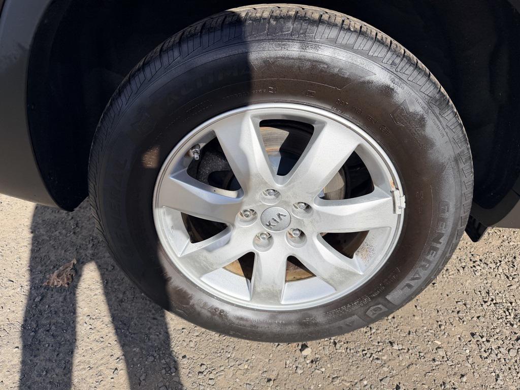 used 2013 Kia Sorento car, priced at $4,987