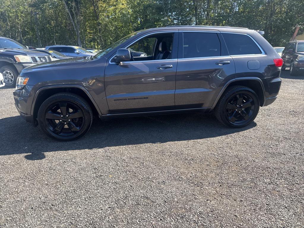used 2015 Jeep Grand Cherokee car, priced at $9,690