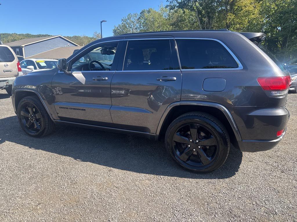 used 2015 Jeep Grand Cherokee car, priced at $9,690