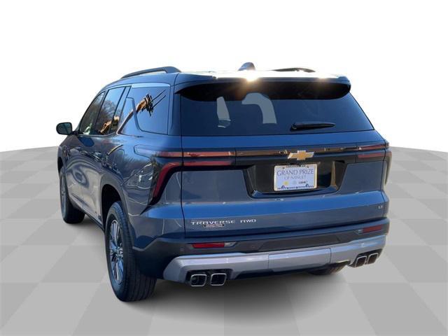 used 2024 Chevrolet Traverse car, priced at $42,994