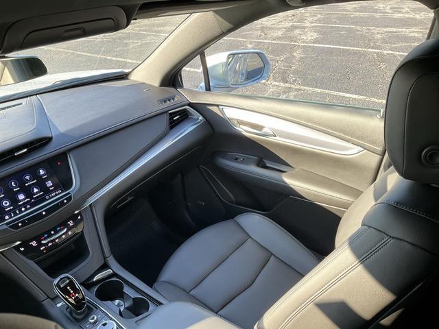 used 2020 Cadillac XT5 car, priced at $28,494
