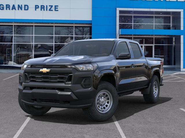 new 2024 Chevrolet Colorado car, priced at $38,045