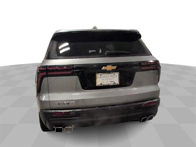 used 2024 Chevrolet Traverse car, priced at $33,995