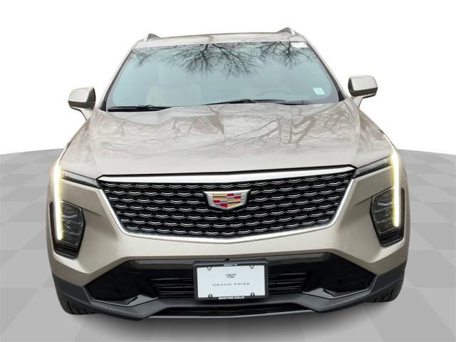 used 2025 Cadillac XT4 car, priced at $43,880