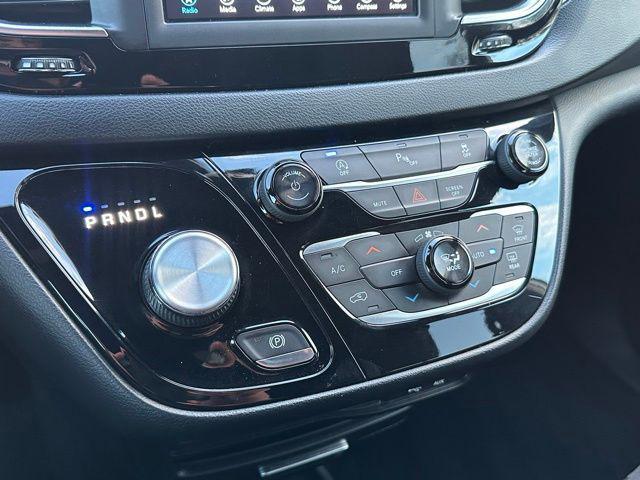 used 2019 Chrysler Pacifica car, priced at $15,997