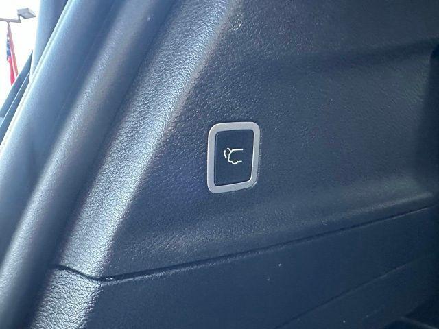 used 2019 Chrysler Pacifica car, priced at $15,997