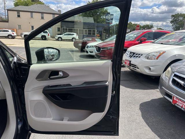 used 2020 Chrysler Pacifica car, priced at $20,000