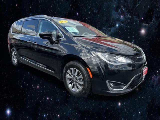 used 2020 Chrysler Pacifica car, priced at $20,000