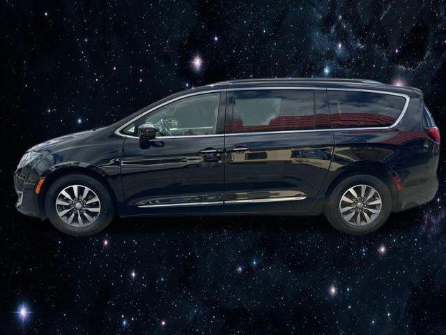 used 2020 Chrysler Pacifica car, priced at $20,000