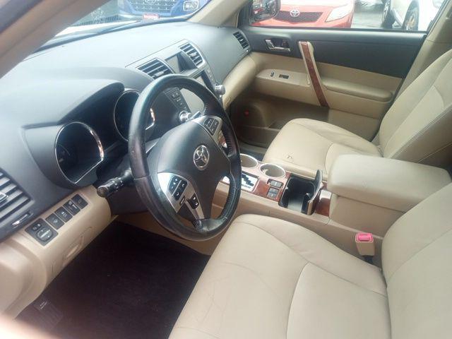 used 2012 Toyota Highlander Hybrid car, priced at $12,997