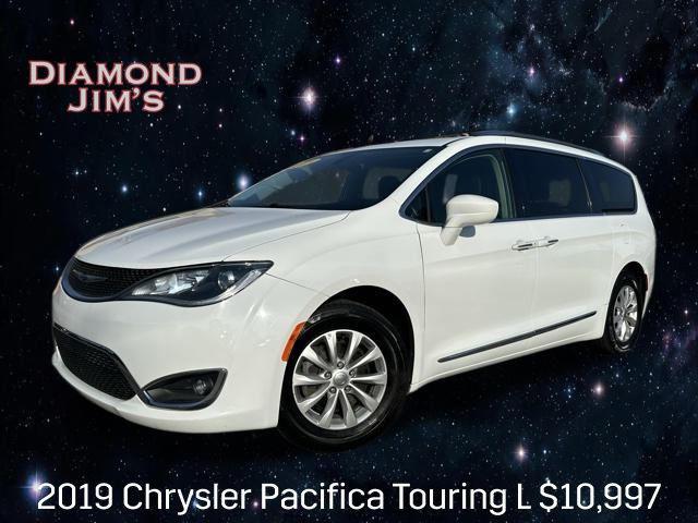 used 2019 Chrysler Pacifica car, priced at $10,997