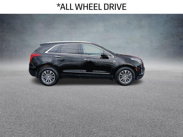 used 2017 Cadillac XT5 car, priced at $10,000