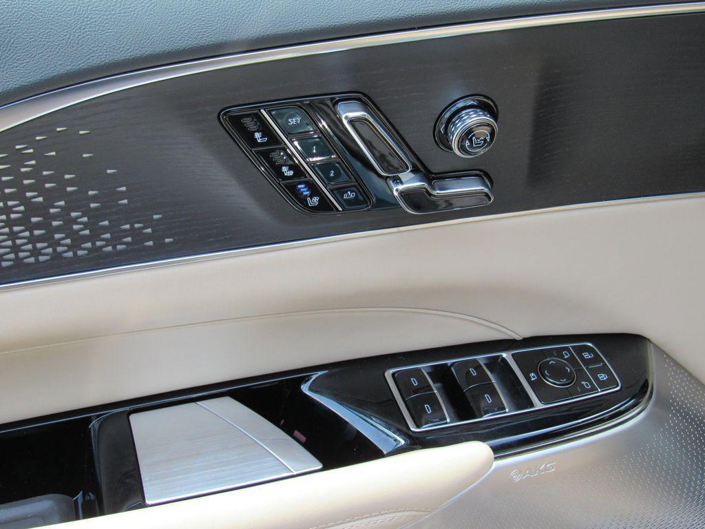 new 2025 Cadillac LYRIQ car, priced at $80,085