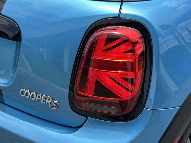 used 2019 MINI Hardtop car, priced at $18,875