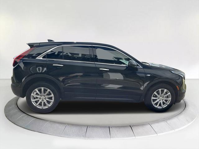 used 2022 Cadillac XT4 car, priced at $26,500