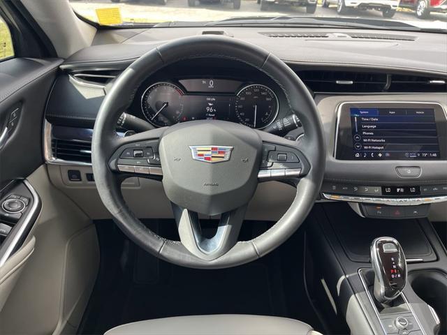 used 2022 Cadillac XT4 car, priced at $26,500