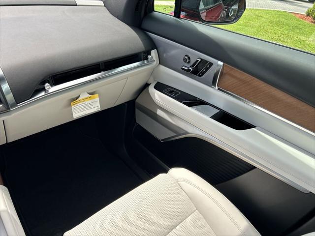 new 2026 Cadillac VISTIQ car, priced at $81,715