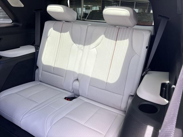 new 2026 Cadillac VISTIQ car, priced at $81,715