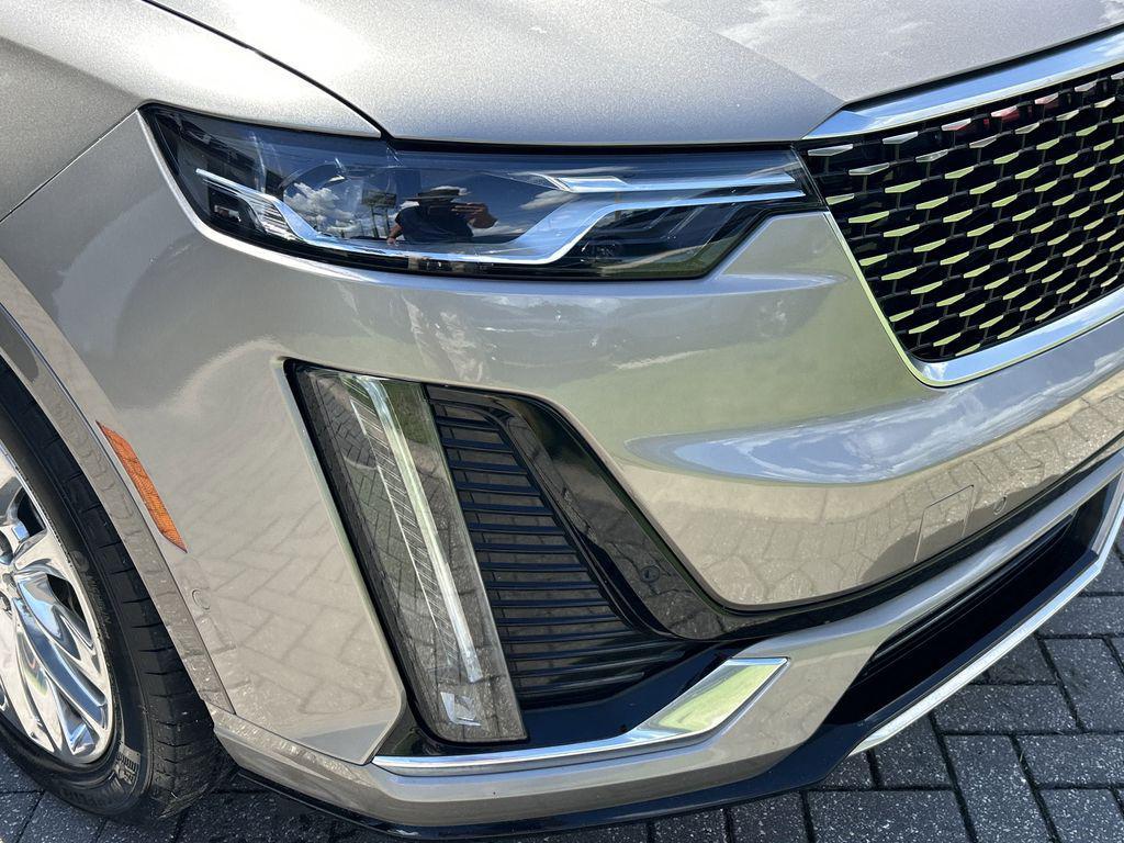 used 2023 Cadillac XT6 car, priced at $37,444