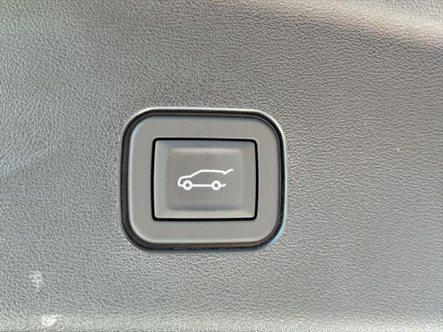 new 2026 Cadillac VISTIQ car, priced at $80,515