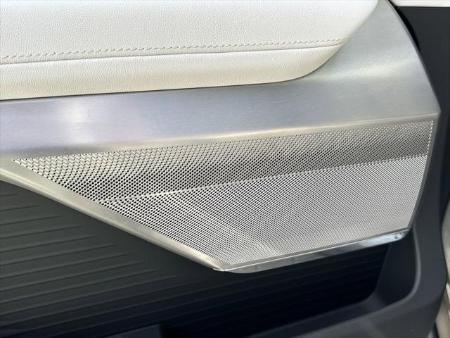 new 2026 Cadillac VISTIQ car, priced at $79,890