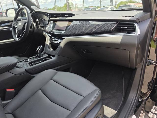 new 2025 Cadillac XT6 car, priced at $55,665