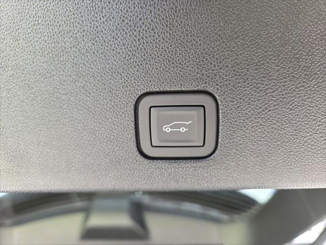 new 2025 Cadillac XT6 car, priced at $55,665