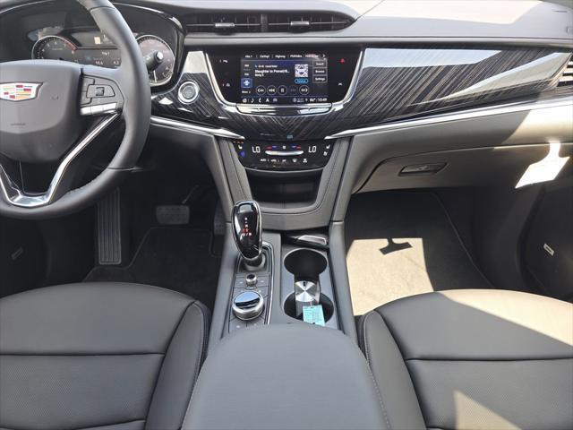 new 2025 Cadillac XT6 car, priced at $58,015