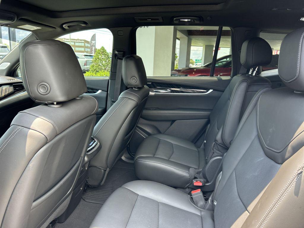 used 2023 Cadillac XT6 car, priced at $38,888