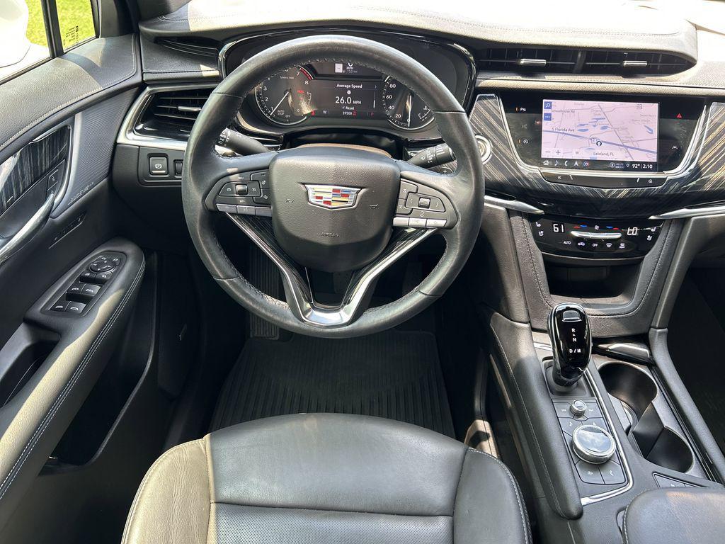 used 2023 Cadillac XT6 car, priced at $38,888