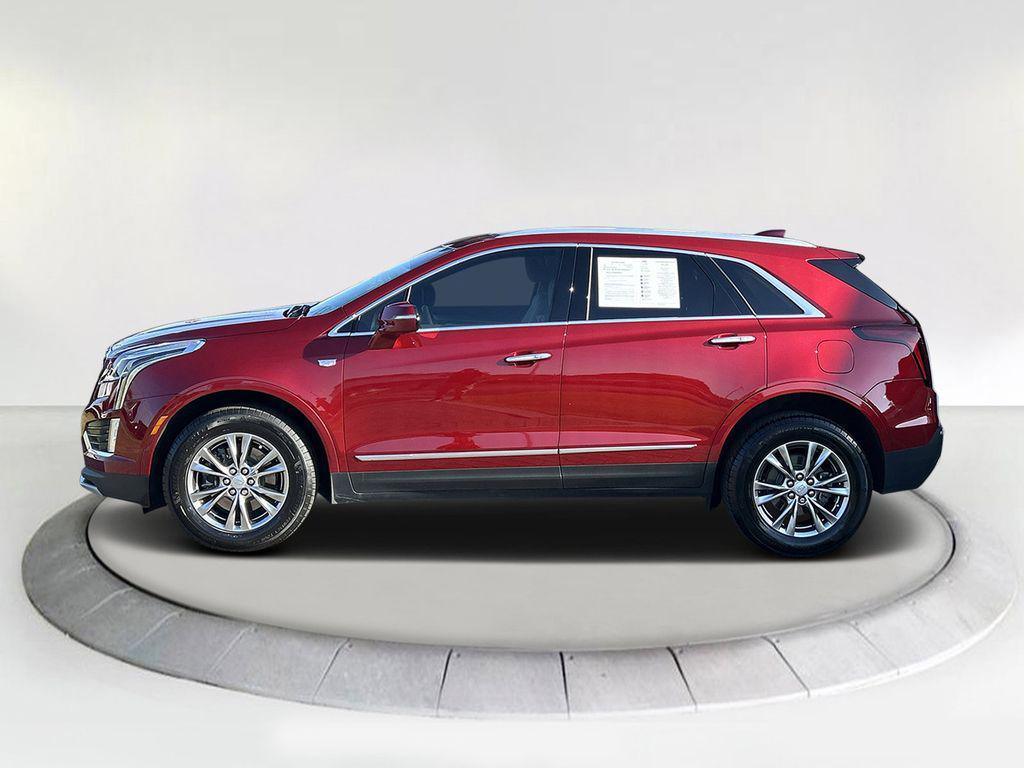 used 2023 Cadillac XT5 car, priced at $33,877