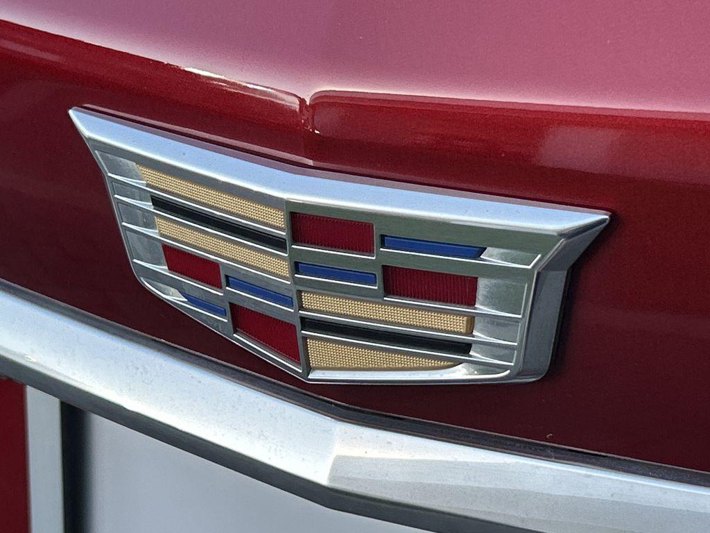 used 2023 Cadillac XT5 car, priced at $33,877