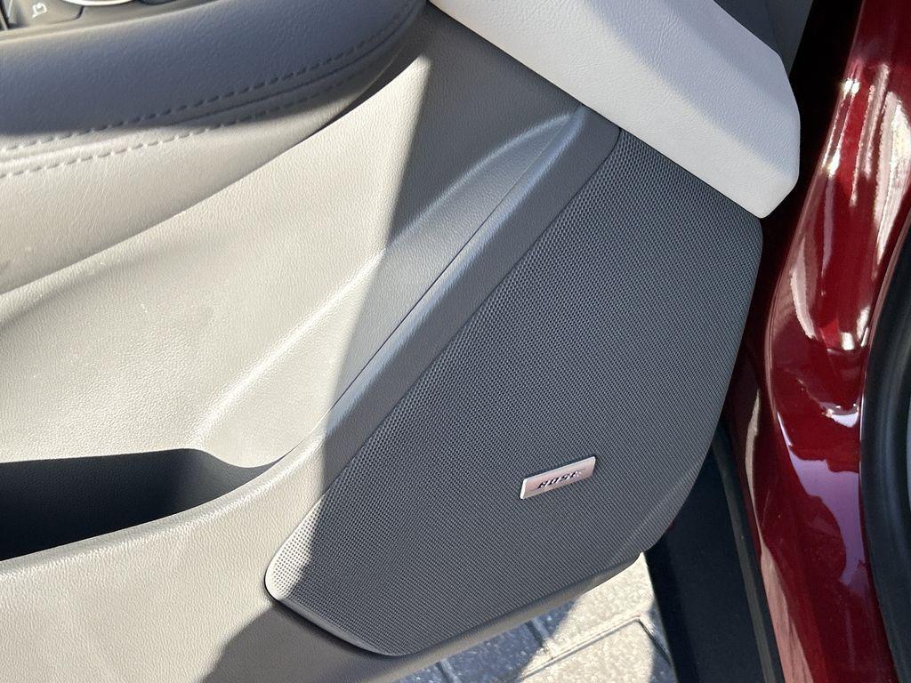 used 2023 Cadillac XT5 car, priced at $33,877