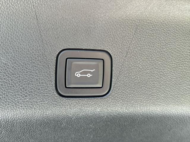 used 2023 GMC Yukon car, priced at $76,987