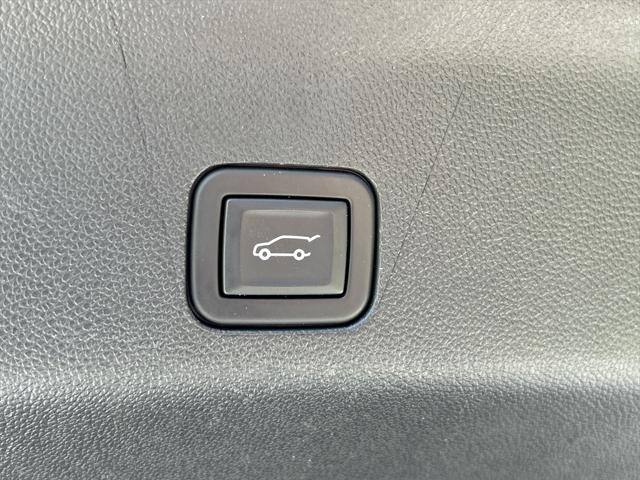 used 2023 GMC Yukon car, priced at $81,774