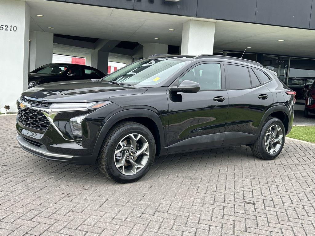 used 2024 Chevrolet Trax car, priced at $22,888