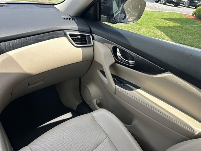 used 2016 Nissan Rogue car, priced at $15,391